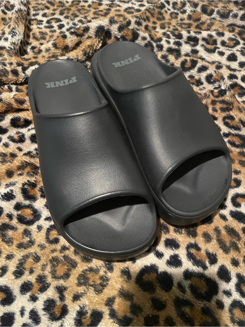 PINK Victoria's Secret Black Slide Sandals - Picture 3 of 4